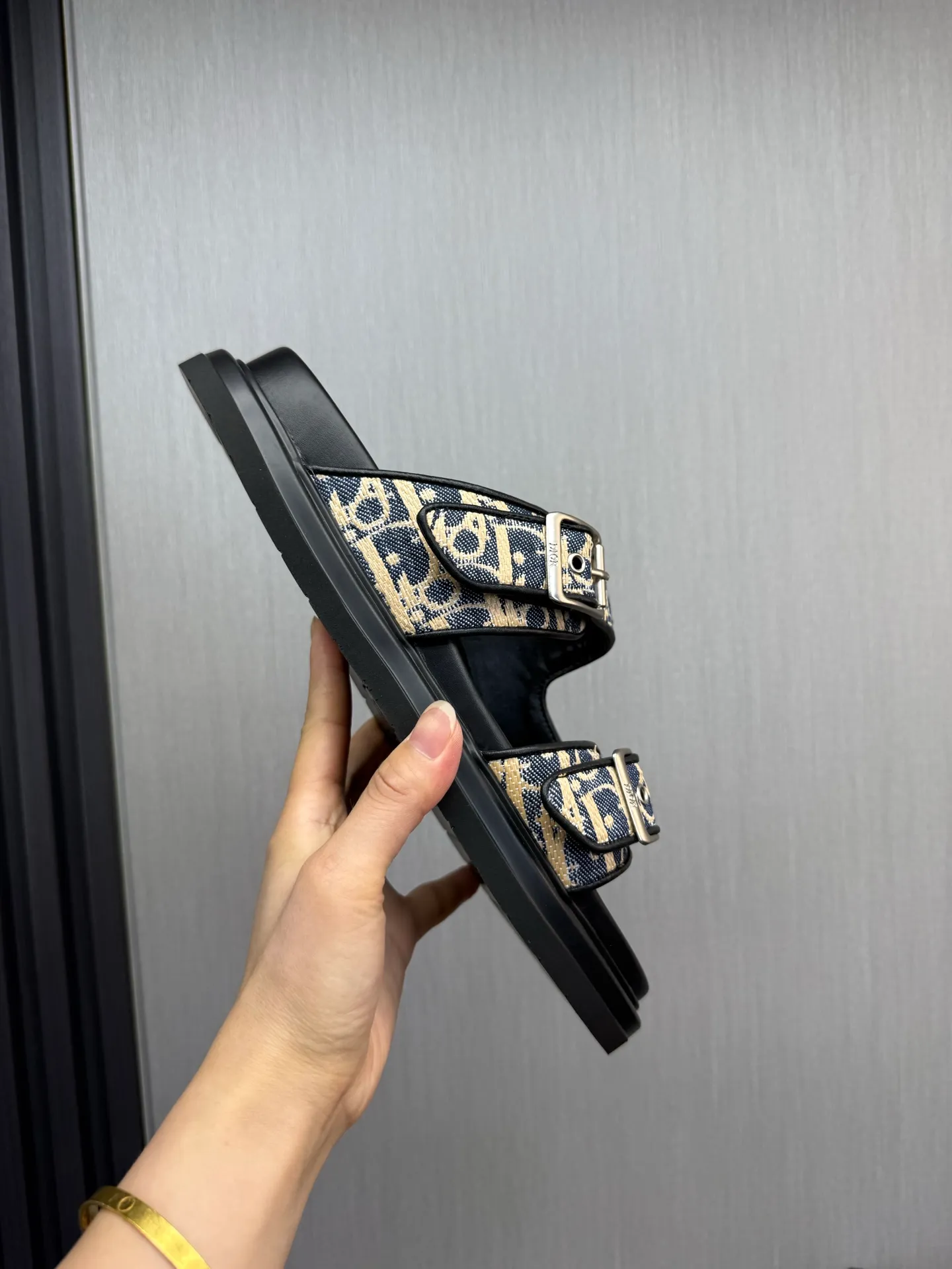 Men's shoes 💰300💰 Dior. Men's slippers 🩴Official website 1:1 production 38-45 yards 45 46 🉑️Customized original material shipped✅